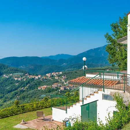 Daire Babyaccommodation Family Hills Ii *