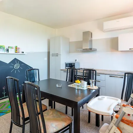 Daire Babyaccommodation Family Hills Ii Tovo San Giacomo
